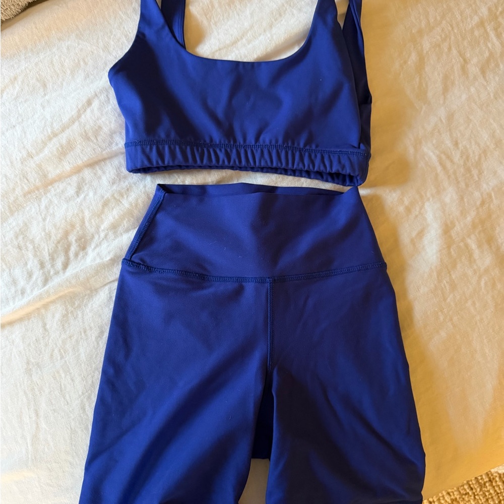 Blue Sports Bra and Leggings Set
